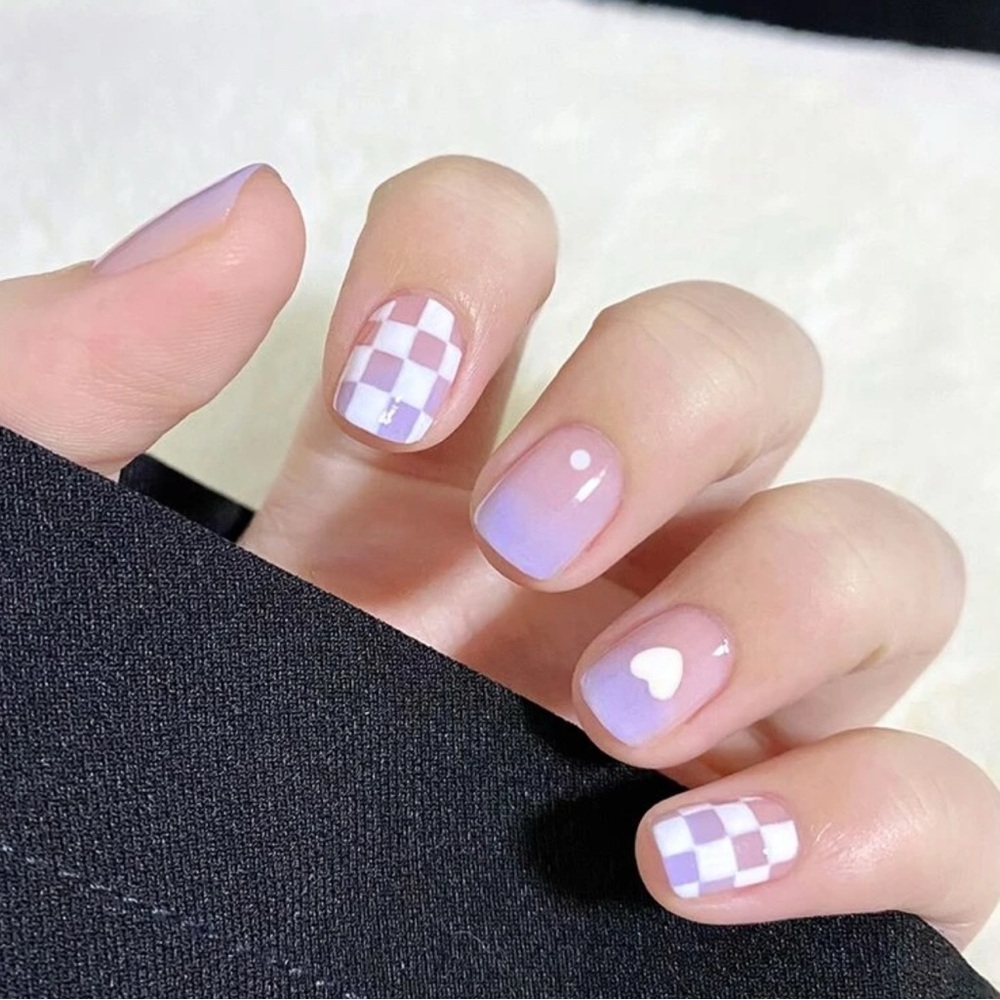 🌸3/$10) Press-on 24 pieces Purple Short Fake Nails